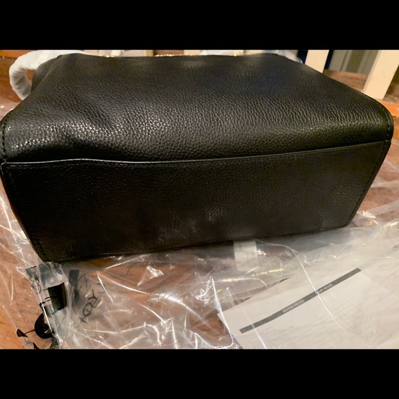 NWT Coach Jes Tote - Picture 13 of 15